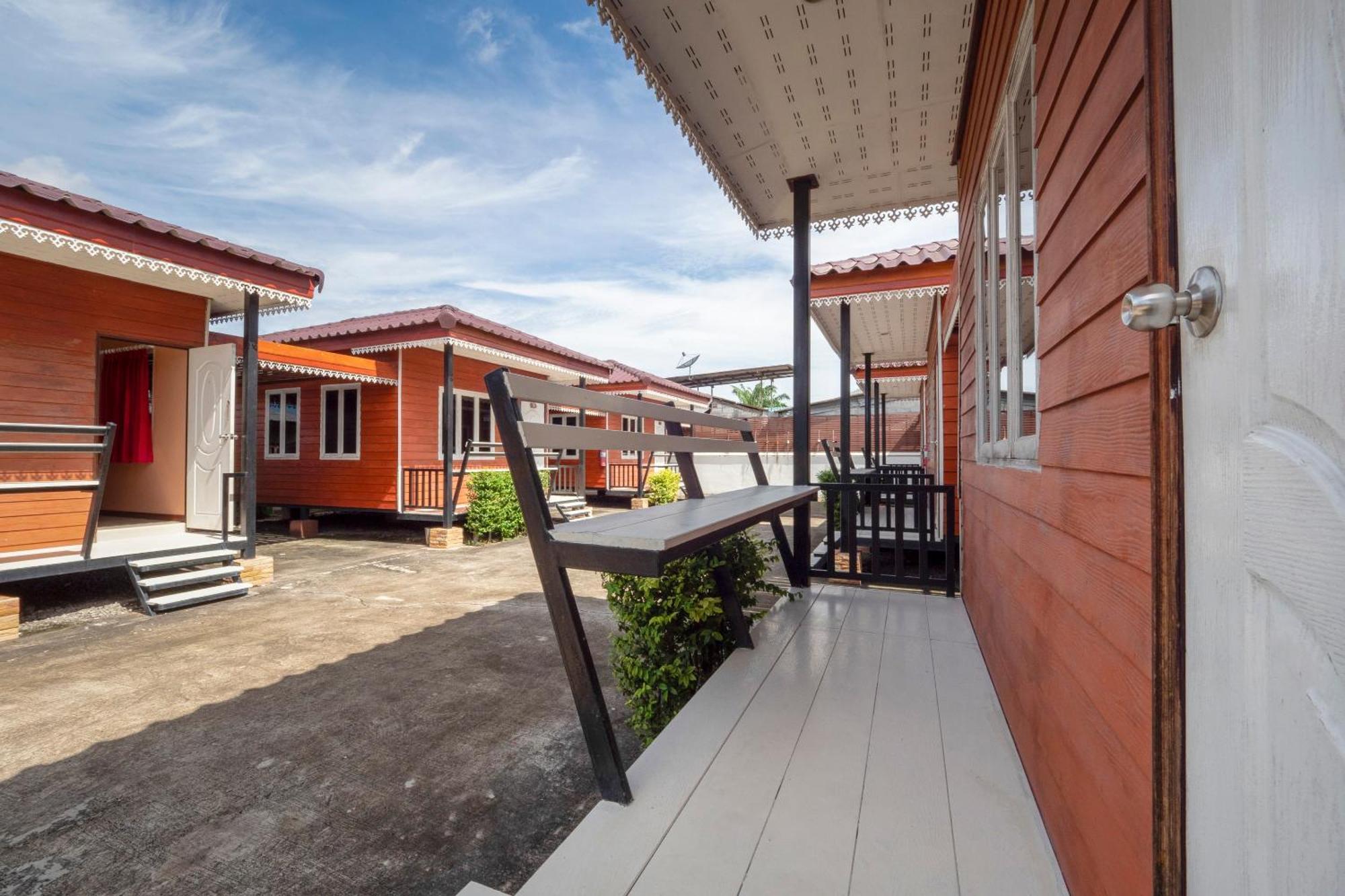 Oyo 1166 Train Way Resort Ban Rai  Esterno foto